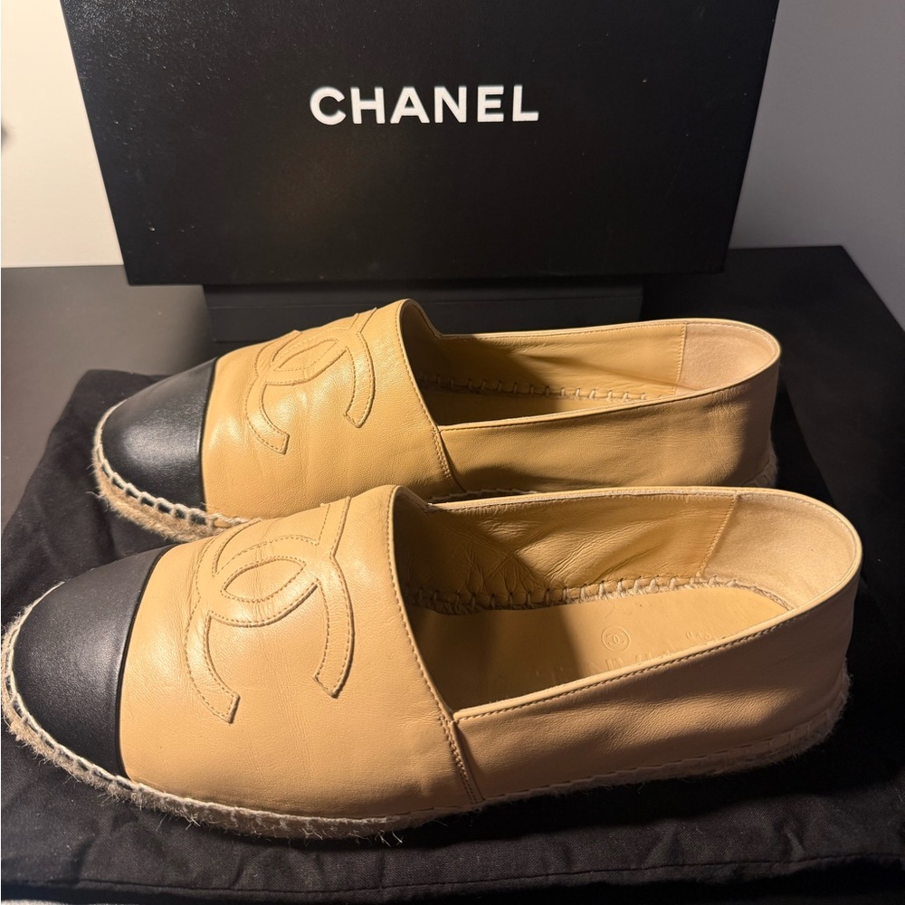 Women’s Authentic CHANEL Beige and Black Espadrilles 41